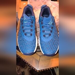 New In (Damaged) Box Under Armour TriBase Reign 5 cross-training shoes